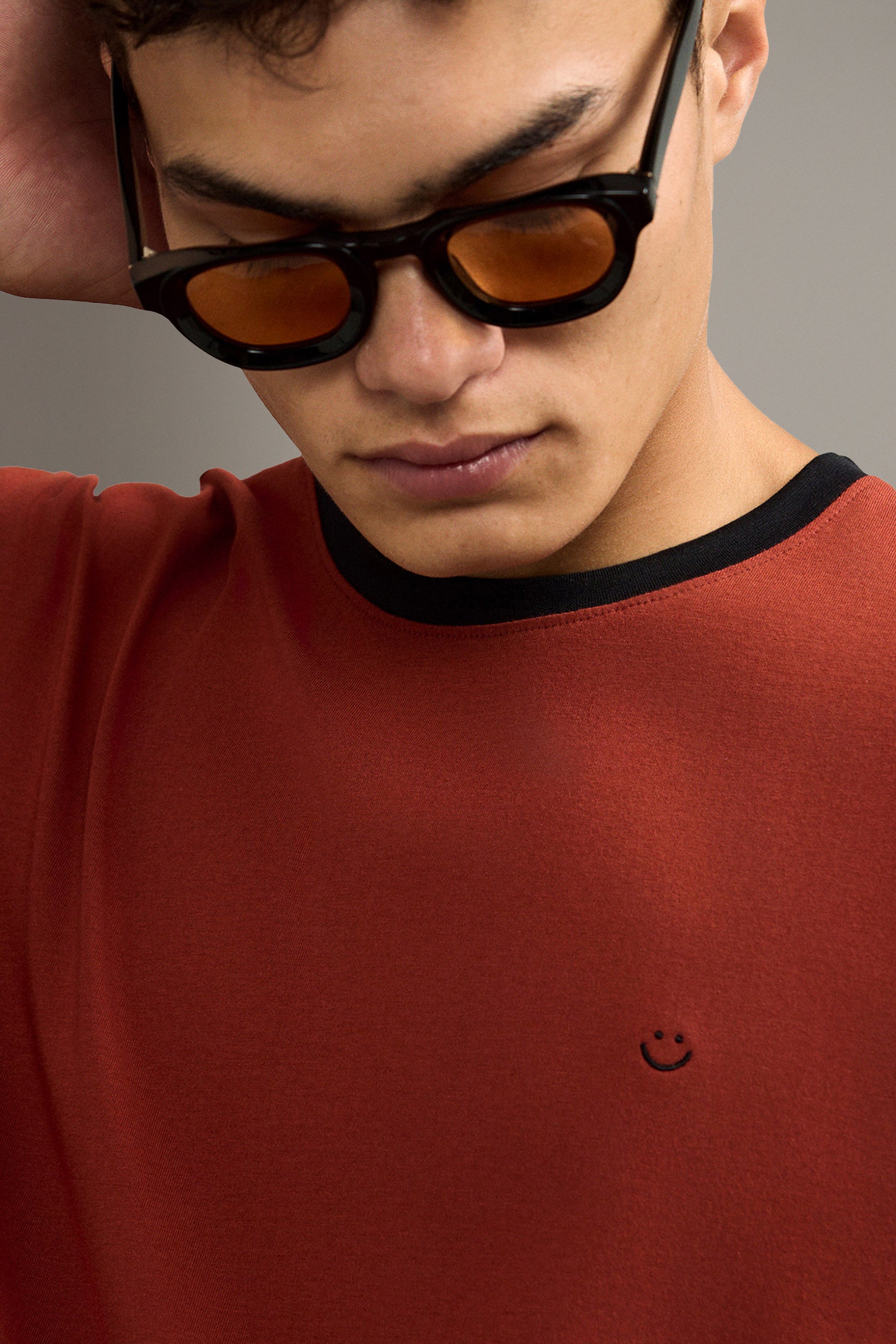 classic crew t-shirt chilli smiley-3