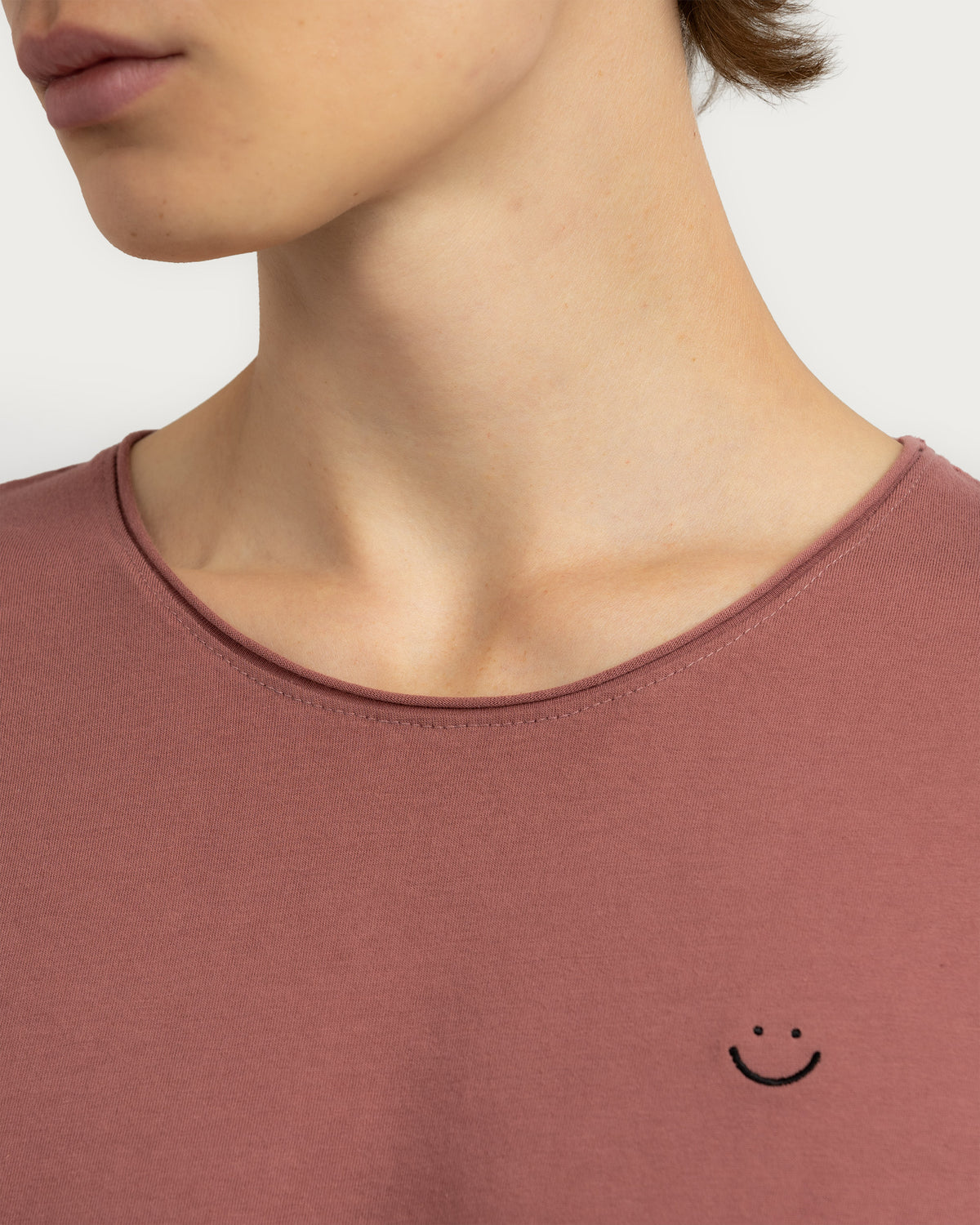 original raw t-shirt burgundy smiley-3
