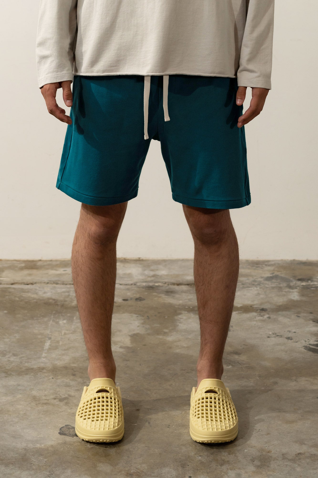pique shorts emerald