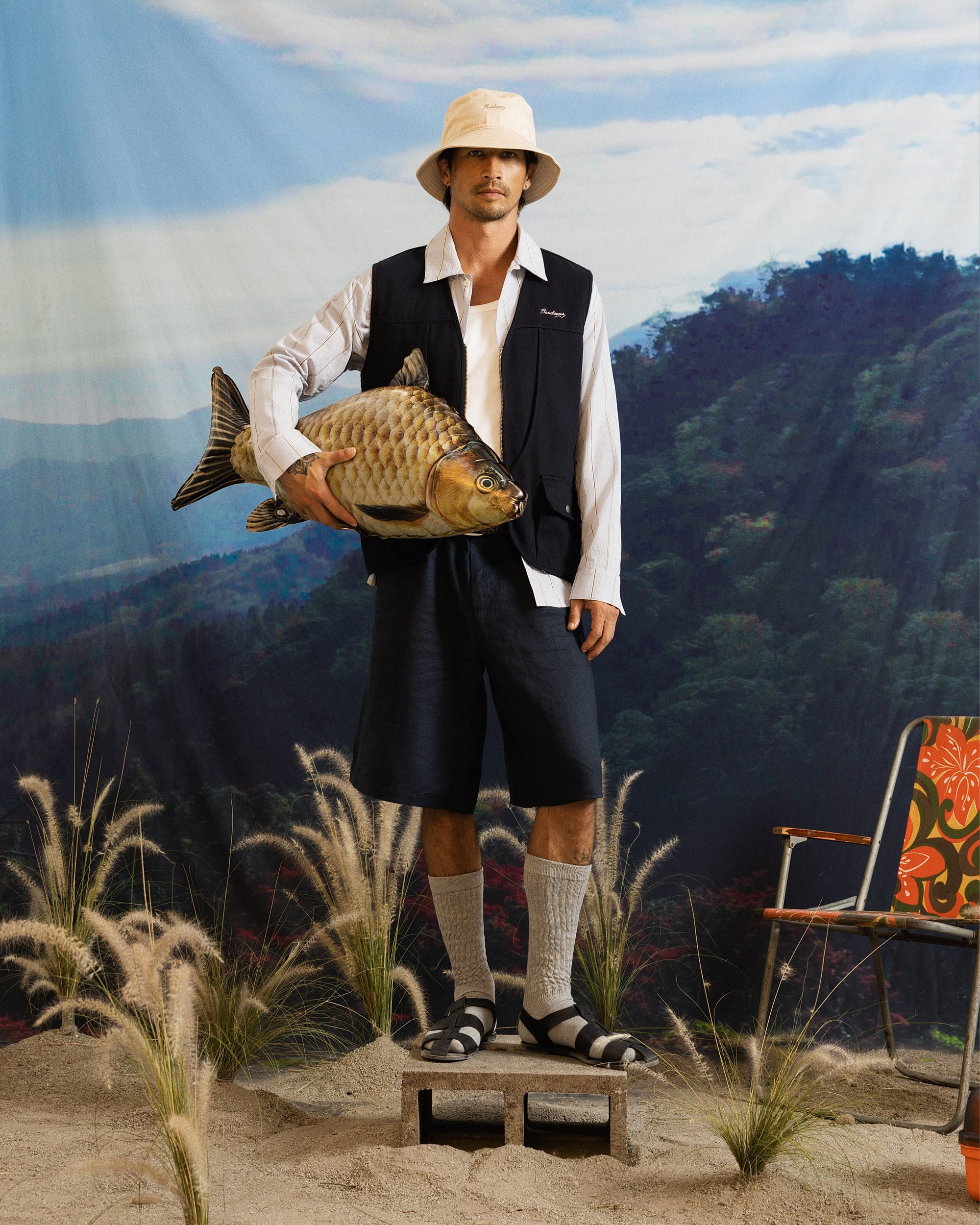 wide leg pleated shorts navy linen